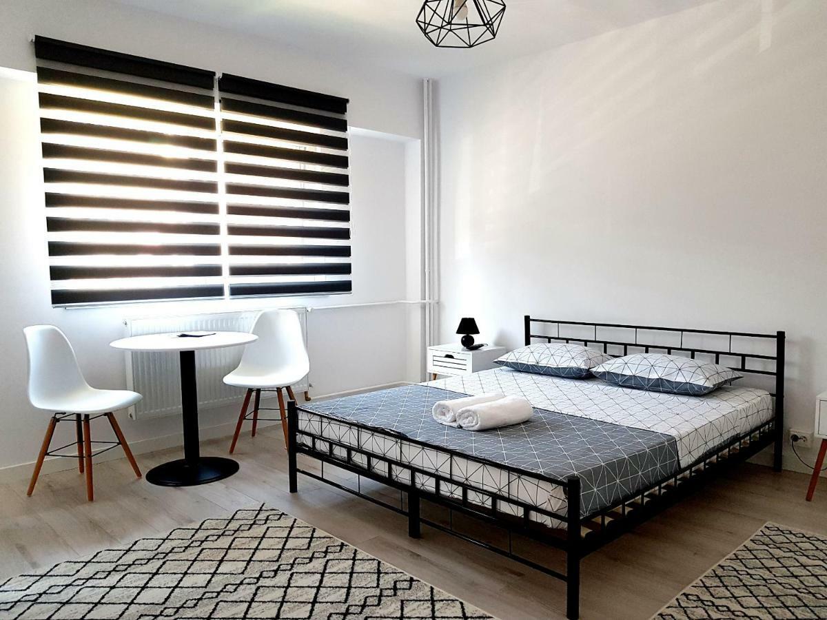 Alesia Apartman Nagyvárad Kültér fotó